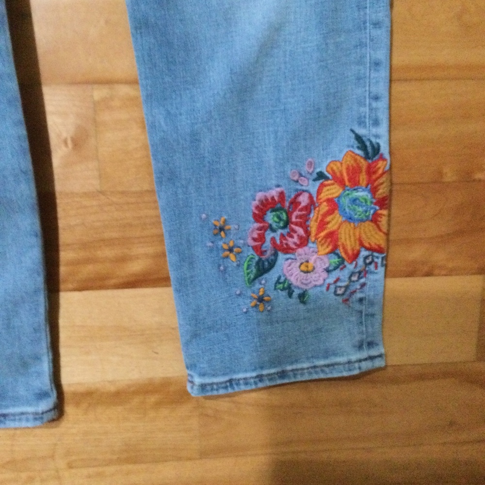 Chicos crop jeans